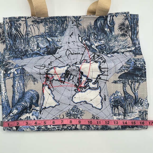 NWOT DIOR LARGE AROUND THE WORLD SHOPPING TOTE - Picture 7 of 9